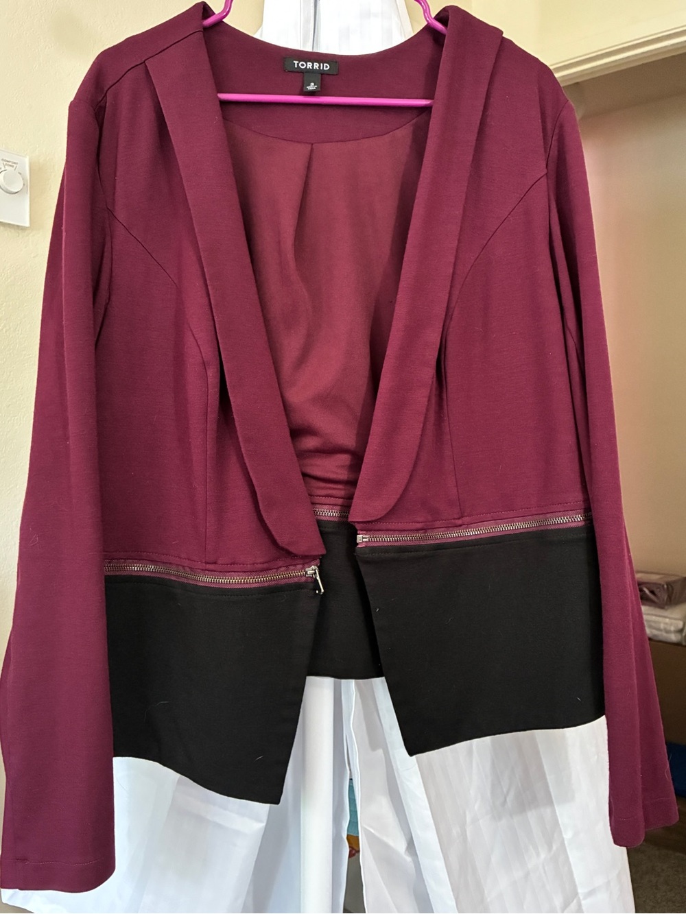 torrid Burgundy and Black Open-Front Colorblock Blazer - Picture 2 of 4